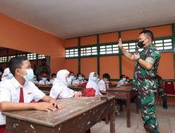 Jendral Dudung Jadi Guru Materi Pancasila, Anak SD Pun Gembira
