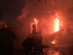 Kebakaran Pasar Bunga Kota Bandung Tak Merembet Ke Kios Lain