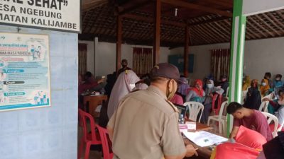 Babinsa Ngebung Pantau Vaksin booster di Wilayah Binaan