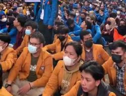 Gabungan Mahasiswa Jabar Kawal Tuntutan Hingga DPR RI