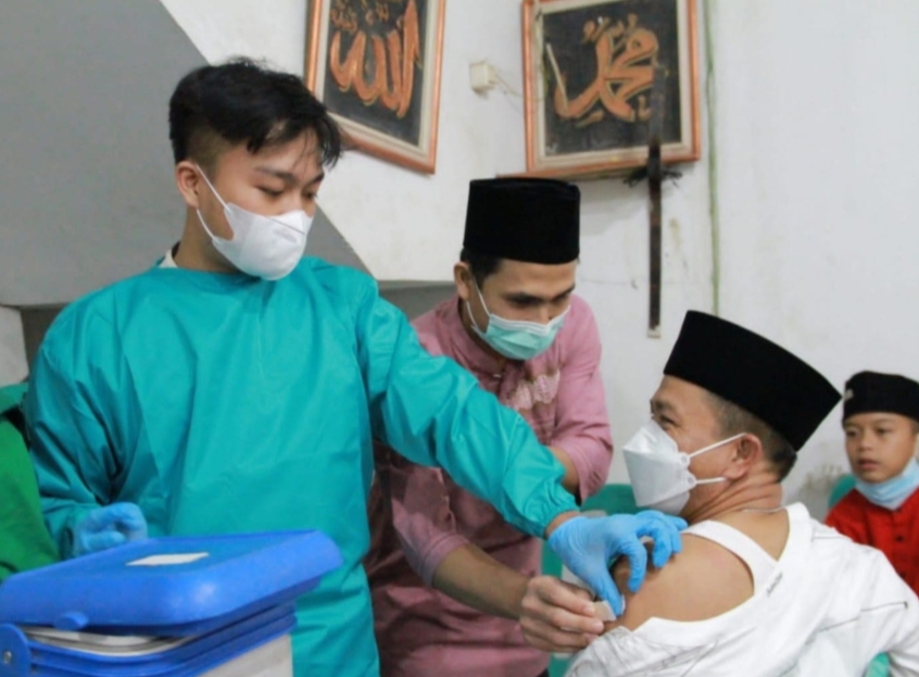 Bupati Bandung Dadang Supriatna Resmikan Vaksinasi di Bulan Ramadan