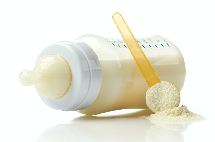 Apakah Benar Susu Formula Bikin Bayi Cepat Gemuk?