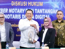 Notaris dalam Menjalankan Profesinya Harus Mampu Beradaptasi dengan Perubahan Jaman