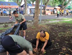 TNI-Polri Bersama Warga Kota Tasikmalaya, Bersihkan Sampah