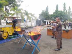 Kejaksaan Negeri Kota Tasikmalaya Musnahkan Barangbukti Tindak Pidana Umum
