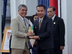 Predikat Informatif Dalam Anugerah Keterbukaan Informasi Publik Diraih Oleh Kota Cimahi