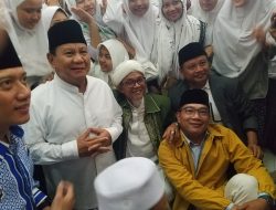 Kampanye Perdana Prabowo Disambut Mantan Gubernur Jawa Barat