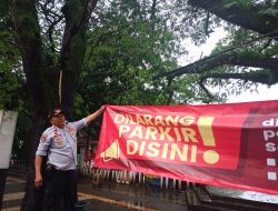 Parkir di sekitar Kawasan Monumen Perjuangan (Monju) Ditertibkan