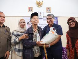370 Ton Lebih Bantuan Bantuan Pangan Beras CPP Tahap 1 Tahun 2024 Diserahkan Dicky