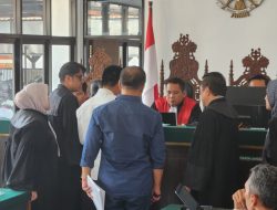 Dalam, Dugaan Penggelapan Pencelupan Kain. Ada Ulah, Tersangka terhadap Wartawan