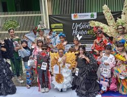 Fashion Show Sanggar Humaniora Tampilkan Busana Unik dan Kreatif Dari Pengelolaan Limbah