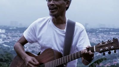sekaligus menyampaikan Pesan, Kitsch Records Launching Album #2 Mukti Mukti  