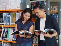 Prestise dan Profesional, Ini Manfaat Punya Gelar Doktoral (S3)