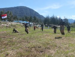 Masyarakat Kampung Kago Semangat Ikuti Lomba Balap Karung