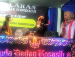 Yena Ma’soem beri Pesan di gelar Wayang Golek ke Warga Ujungberung Bandung pentingnya Budaya pada anak-anak