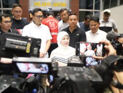 Markus Rakus Diringkus Kejaksaan : Ronald Tannur dibawa ke sel dengan hukuman 5 tahun