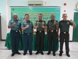 Dirkumad Kunjungi Kumdam XVIII/Kasuari tekankan pentingnya Peran Hukum nenjaga Kedisiplinan dan Kepatuhan Prajurit