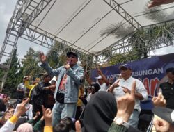 Seribu Relawan Berikrar Menangkan Dikdik-Bagja, Sule Bikin Cimahi Convention Hall Bergoyang