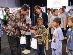 Launching Gemas, Mantan Panglima TNI Laksamana Yudo Margono bersama Hasim Djojohadikusumo Serahkan Seragam Sekolah sampai Demonstrasi terbang Drone Berbahan Daur Ulang Sampah Plastik
