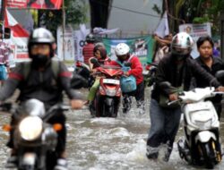 Peringatan BMKG: Sepanjang Hari Ini-Besok, Jakarta Hujan