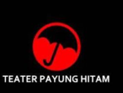 Pementasan Teater Payung Hitam “Wawancara dengan Mulyono” D I G E M B O K