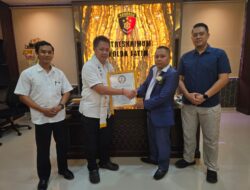 Berhasil Ungkap Kasus SHGB di Area Perairan Laut Jawa Timur Seluas 656 Ha, Kombes Farman Dapat Penghargaan Dari Ahli Hukum Indonesia