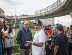 Kawasan Flyover Ciroyom Dipenuhi Sampah, Erwin Ajak Warga Jaga Kebersihan