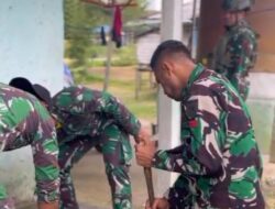 Satgas Yonif 762/VYS Melaksanakan Pengecatan MCK Umum di Kampung Yarrat