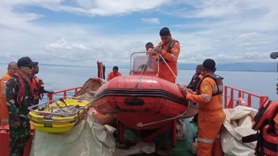 Kodam XVIII/Kasuari Bantu Basarnas Manokwari dalam Pencarian Korban Hilang KM Dorolonda