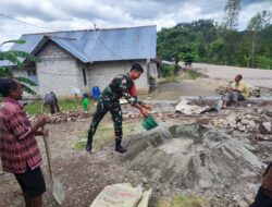Satgas Pamtas RI-RDTL Sektor Barat Yonarhanud 15/DBY Laksanakan Karya Bakti Pembangunan Pondasi Pagar Gereja