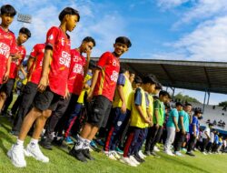 Muhammad Farhan membuka Kompetisi U-15 PSSI Kota Bandung Piala Persib tahun 2025