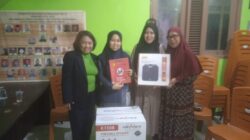 Warga Kebon Manggis Bersyukur Dapat Bantuan dari Anggota Dewan