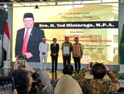 MURI Anugerahkan Rekor kepada Yod Mintaraga, Legislator dengan Masa Jabatan Terpanjang di Indonesia