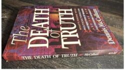 The Death of Truth: Kematian Kebenaran di Era Manipulasi Digital