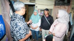 Wali Kota Bandung Tinjau Rumah Ambruk di Pasirluyu: Bantuan Langsung Disalurkan, Program Renovasi 1.000 Rumah Dipercepat
