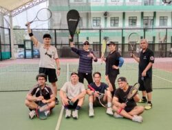 Jalin Kekompakan dan Jaga Kebugaran, JBN : Rutin Berlatih Tenis di Lapangan Kodiklat TNI AD Bandung