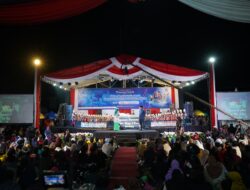 Kementerian Komdigi RI Sosialisasikan Program Makan Bergizi Gratis lewat Pagelaran Wayang Golek di Garut