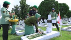 Dalam Rangka HUT Kodam I/BB ke-75, Pangdam I/BB Pimpin Ziarah dan Tabur Bunga di TMP Bukit Barisan