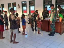 Satgas Pamtas Pos Oelbinose Gelar Bhakti Kasih TNI, Berbagi Nutrisi untuk Anak-Anak Perbatasan