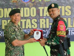 Satgas Pamtas RI–Malaysia Pos Kotis Terima Kunjungan Panglima 31 Bgd Brigedier Jeneral Azman Bin Md Zain