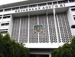 ‎Jaksa Agung Lantik Sejumlah Kajati dan Pejabat Eselon II, Dorong Reformasi Birokrasi dan Penguatan Kinerja Institusi