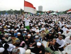Jangan Terjebak Adu Domba Isu SARA: Waspadai Strategi Pecah Belah terhadap Umat dan Bangsa