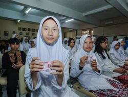 Bandung Pecahkan Rekor MURI: 52.010 Kartu Identitas Anak Diserahkan Serentak