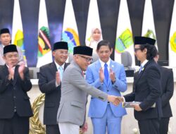 Wagub Erwan Setiawan Hadiri Pelantikan PAW DPRD Jabar: Penegasan Komitmen Pergantian Kursi Legislatif yang Transparan