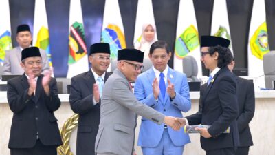 Wagub Erwan Setiawan Hadiri Pelantikan PAW DPRD Jabar: Penegasan Komitmen Pergantian Kursi Legislatif yang Transparan