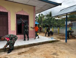 Personel Pos Asgon Satgas Yonif 123/Rajawali Laksanakan Karya Bhakti di Kampung Hafoe