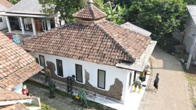 Satgas TMMD ke-126 Kodim 0601/Pandeglang Laksanakan Perehaban Musholla di Kampung Balado, Wujud Nyata Kepedulian TNI terhadap Sarana Ibadah Masyarakat
