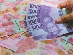 Mengelola Persepsi “Uang Adalah Segalanya”: Menemukan Keseimbangan antara Kebutuhan Finansial dan Kekayaan Hidup Sejati