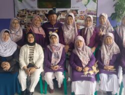 ‎SL Melati Cilengkrang Gelar Pembelajaran Bahasa Inggris Standar 3 untuk Lansia: Mewujudkan Semangat Belajar Sepanjang Hayat