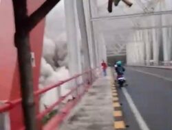 Erupsi Semeru: Kolom Abu Capai 2.000 Meter, Awan Panas Meluncur hingga 7 Kilometer